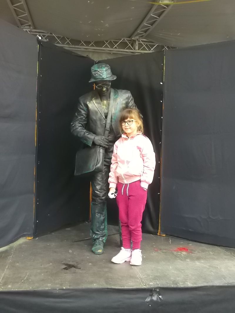 © Andrei  Kolyaskin - Living  sculptures  show  on  the  central  part  of  Ivano - Frankivsk  City , Ukraine .