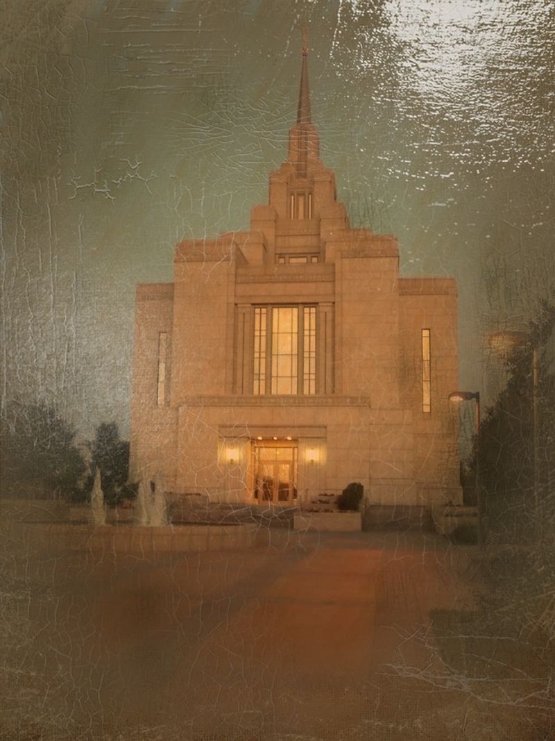 © Andrei  Kolyaskin - Image from the Ukrainian  Kyiv  Temple  in  oil  painting  3 photography project