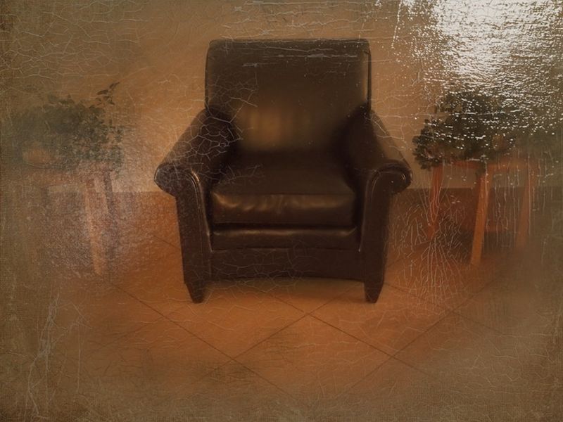 © Andrei  Kolyaskin - Image from the Ukrainian  Kyiv  Temple  in  oil  painting  2 photography project