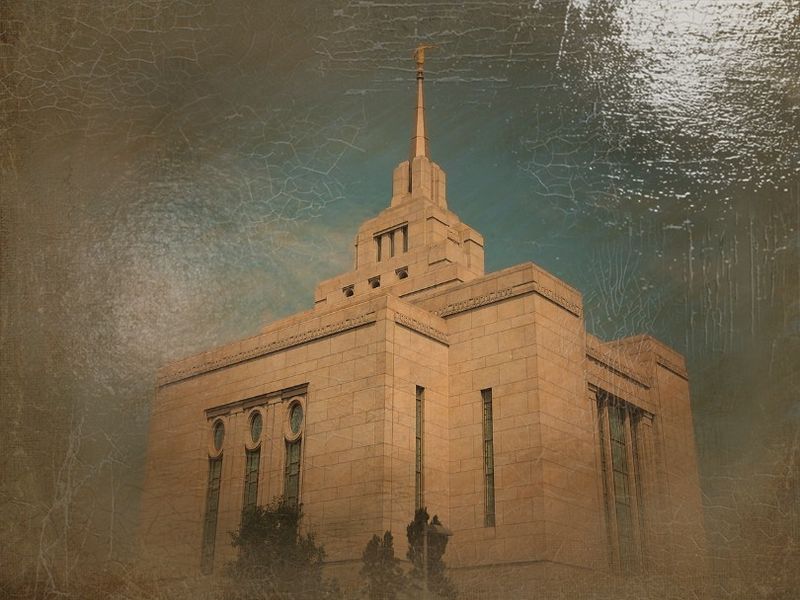 © Andrei  Kolyaskin - Image from the Ukrainian  Kyiv  Temple  in  oil  painting  2 photography project