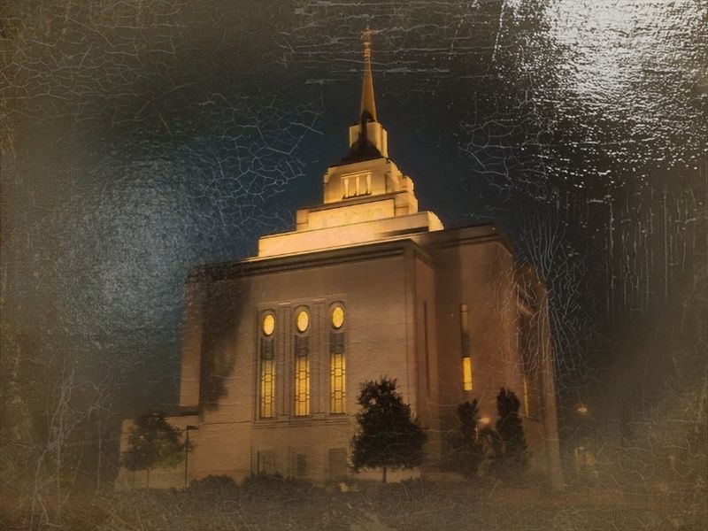 © Andrei  Kolyaskin - Image from the Ukrainian  Kyiv  Temple  in  oil  painting  2 photography project