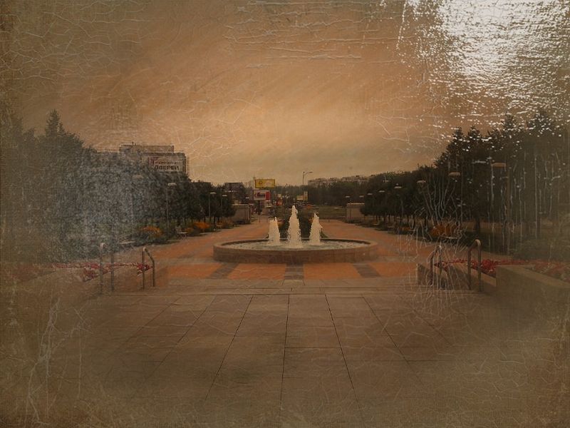 © Andrei  Kolyaskin - Image from the Ukrainian  Kyiv  Temple  in  oil  painting  2 photography project