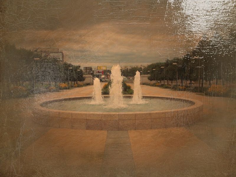 © Andrei  Kolyaskin - Image from the Ukrainian  Kyiv  Temple  in  oil  painting  2 photography project