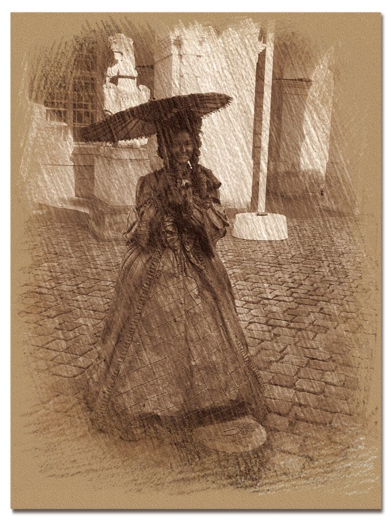 © Andrei  Kolyaskin - Living  sculpture  on  the  central  part  of  Lviv  City , Ukraine .