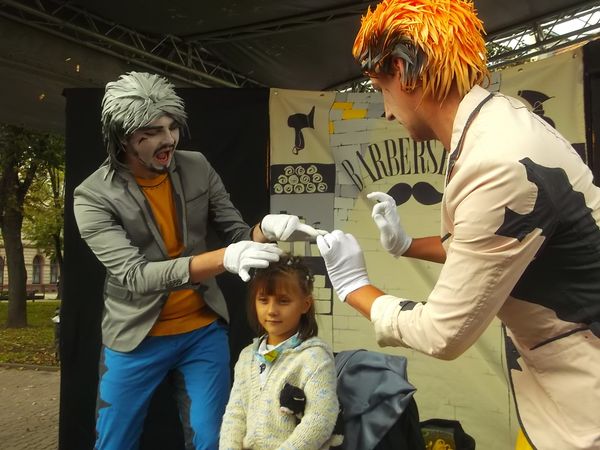 © Andrei  Kolyaskin - Living  sculptures  show  on  the  central  part  of  Ivano - Frankivsk  City , Ukraine .