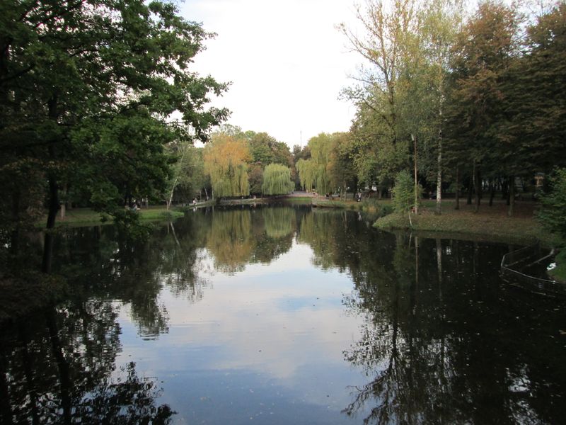 © Andrei  Kolyaskin - Pond  on  the  central  park  of  Ivano - Frankivsk  City , Ukraine .