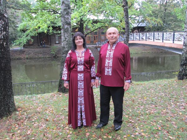 © Andrei  Kolyaskin - Ukrainian  duet  Lado  from  Canada  on  the  central  park  of  Ivano - Frankivsk  City , Ukraine .