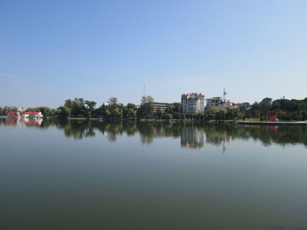 © Andrei  Kolyaskin - On  the  City  Lake  of  Ivano - Frankivsk  City , Ukraine .