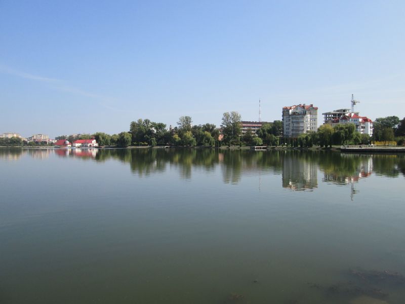 © Andrei  Kolyaskin - On  the  City  Lake  of  Ivano - Frankivsk  City , Ukraine .