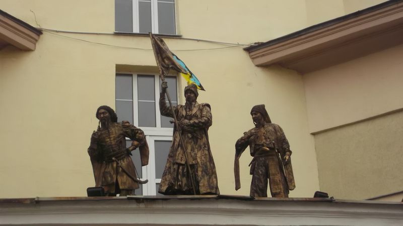 © Andrei  Kolyaskin - Living  sculptures  on  the  Independence  Day  in  Ivano - Frankivsk  City , Ukraine .