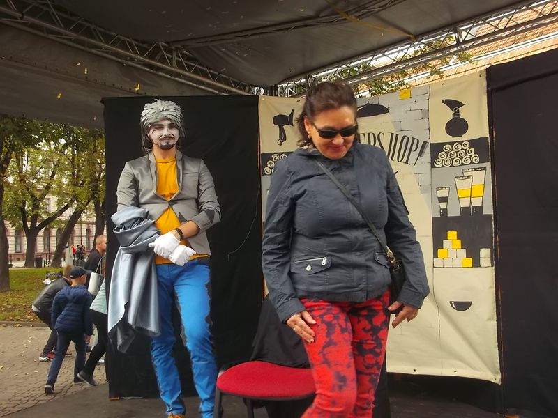 © Andrei  Kolyaskin - Living  sculptures  show  on  the  central  part  of  Ivano - Frankivsk  City , Ukraine .