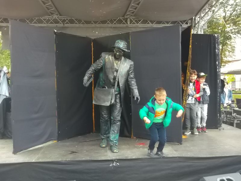 © Andrei  Kolyaskin - Living  sculptures  show  on  the  central  part  of  Ivano - Frankivsk  City , Ukraine .