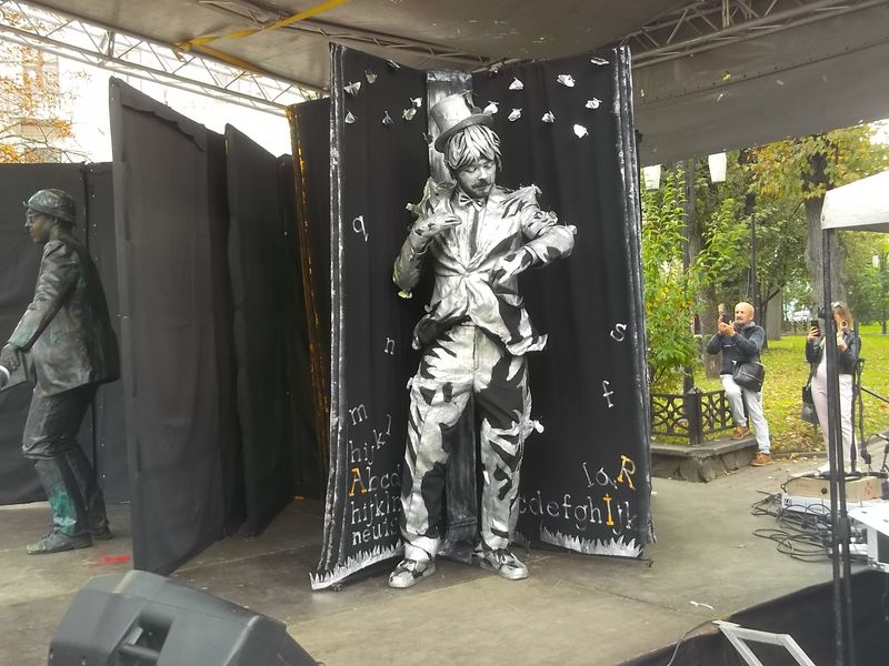 © Andrei  Kolyaskin - Living  sculptures  show  on  the  central  part  of  Ivano - Frankivsk  City , Ukraine .