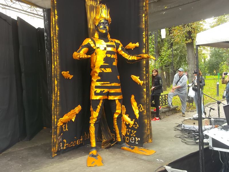 © Andrei  Kolyaskin - Living  sculptures  show  on  the  central  part  of  Ivano - Frankivsk  City , Ukraine .