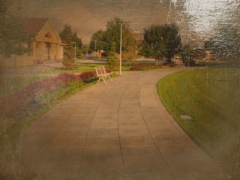 © Andrei  Kolyaskin - Image from the Ukrainian  Kyiv  Temple  in  oil  painting  5 photography project