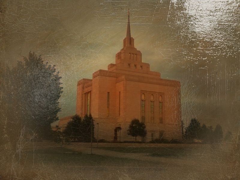 © Andrei  Kolyaskin - Image from the Ukrainian  Kyiv  Temple  in  oil  painting  5 photography project