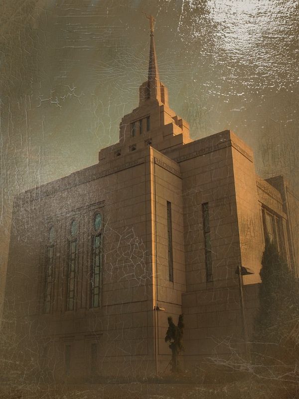 © Andrei  Kolyaskin - Image from the Ukrainian  Kyiv  Temple  in  oil  painting  5 photography project