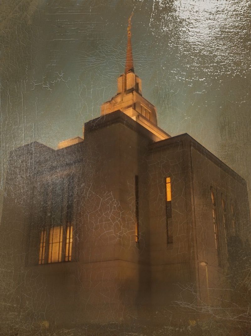 © Andrei  Kolyaskin - Image from the Ukrainian  Kyiv  Temple  in  oil  painting 4 photography project