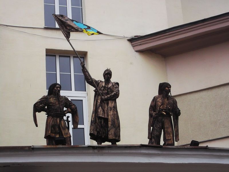 © Andrei  Kolyaskin - Living sculptures on the Independence Day in Ivano - Frankivsk City , Ukraine .