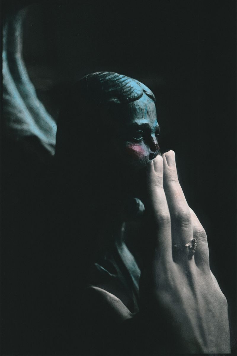 © Eloïse Labarbe-Lafon - Image from the Fantômes photography project