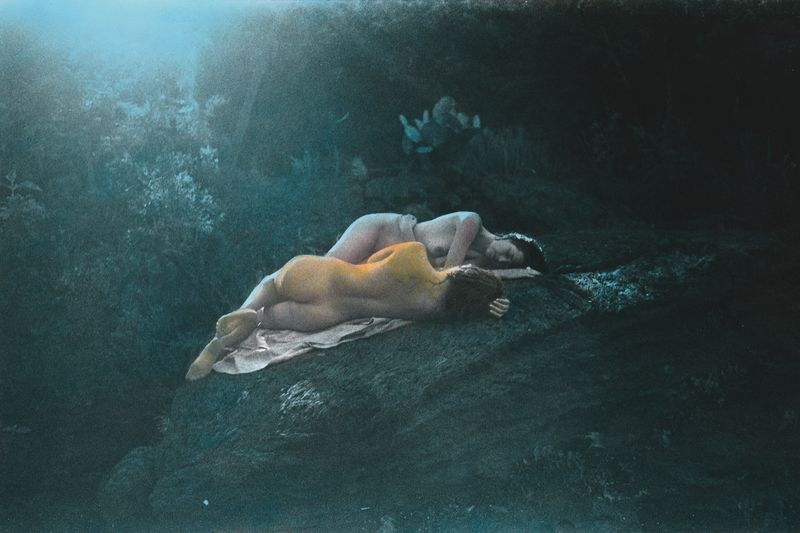 © Eloïse Labarbe-Lafon - Image from the Fantômes photography project