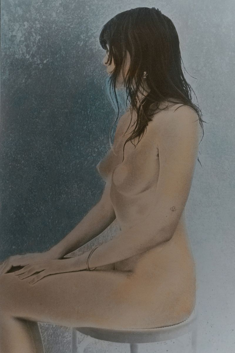 © Eloïse Labarbe-Lafon - Image from the Fantômes photography project