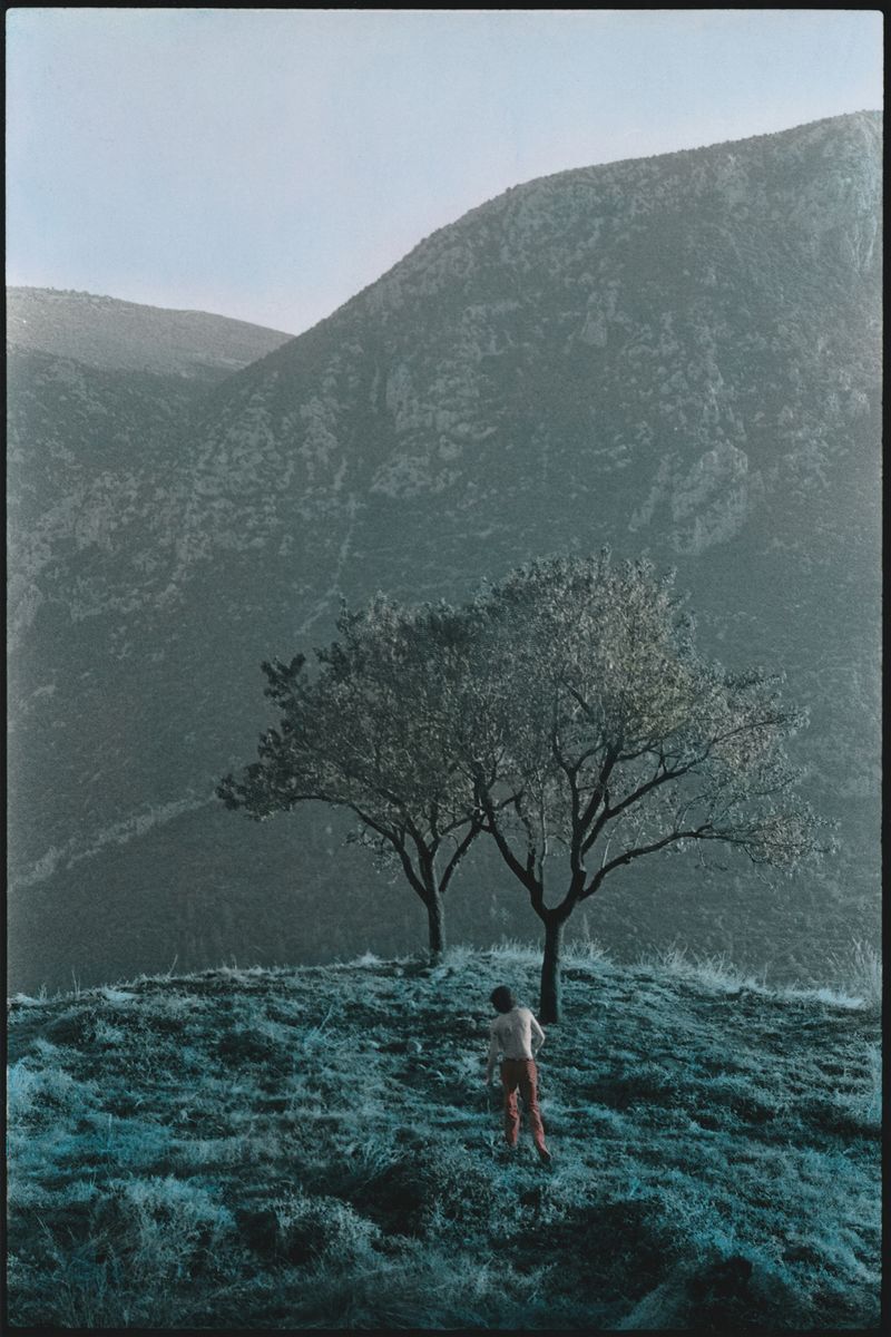 © Eloïse Labarbe-Lafon - Image from the Fantômes photography project