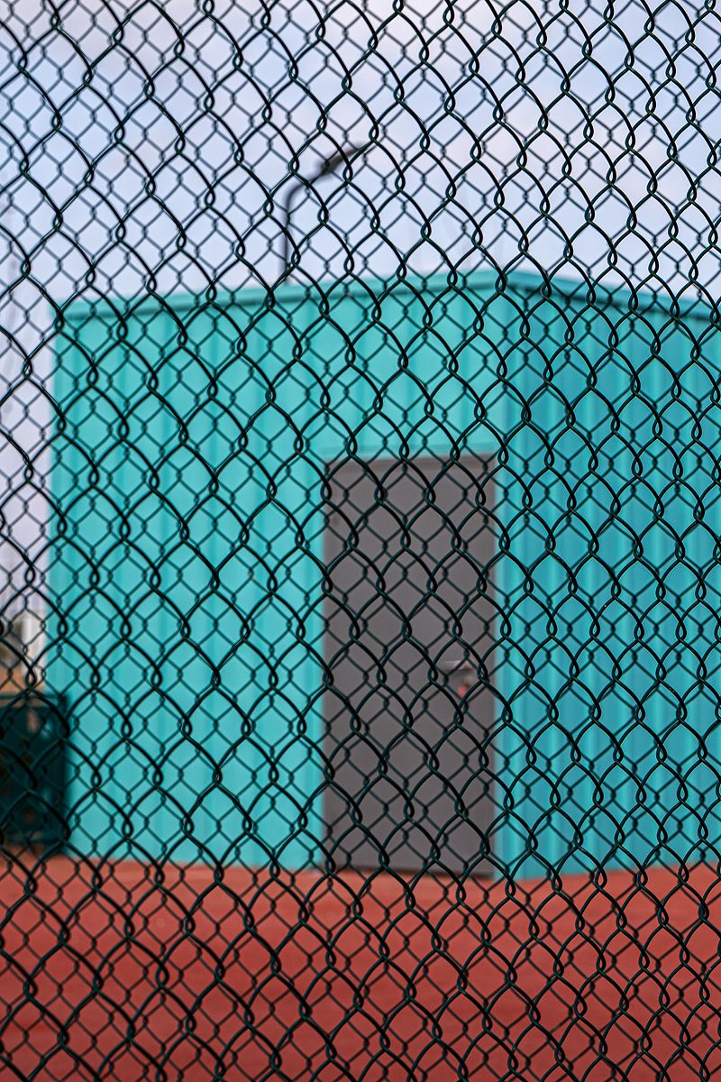 © Yuscast - Containment