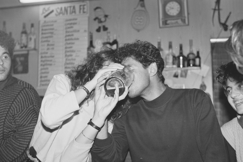 © Handshake - Party and brewery