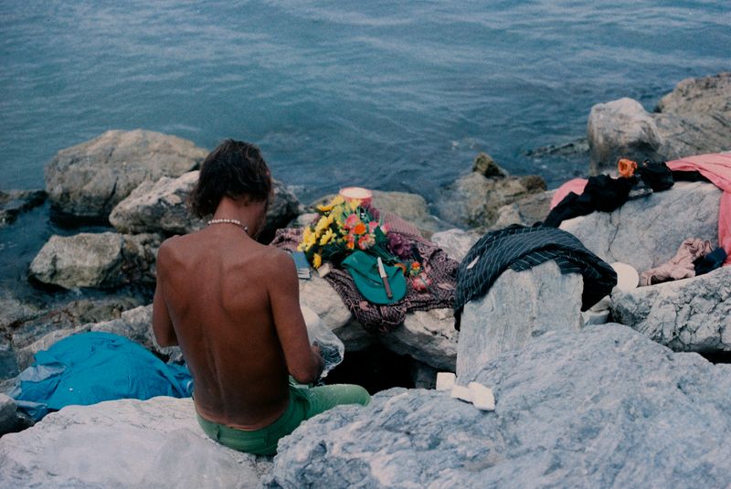© Jose Menendez - Offering at the sea. Santa Marta, Colombia, 2024.