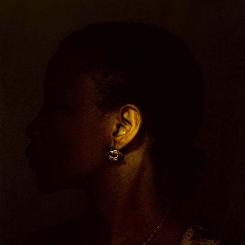 © Eman Ali - Kombenanga ( An ear-shaped sea shell), 2019 100cm x 100cm - Framed Fine Art Archival Pigment print on Hahnemühle Pearl