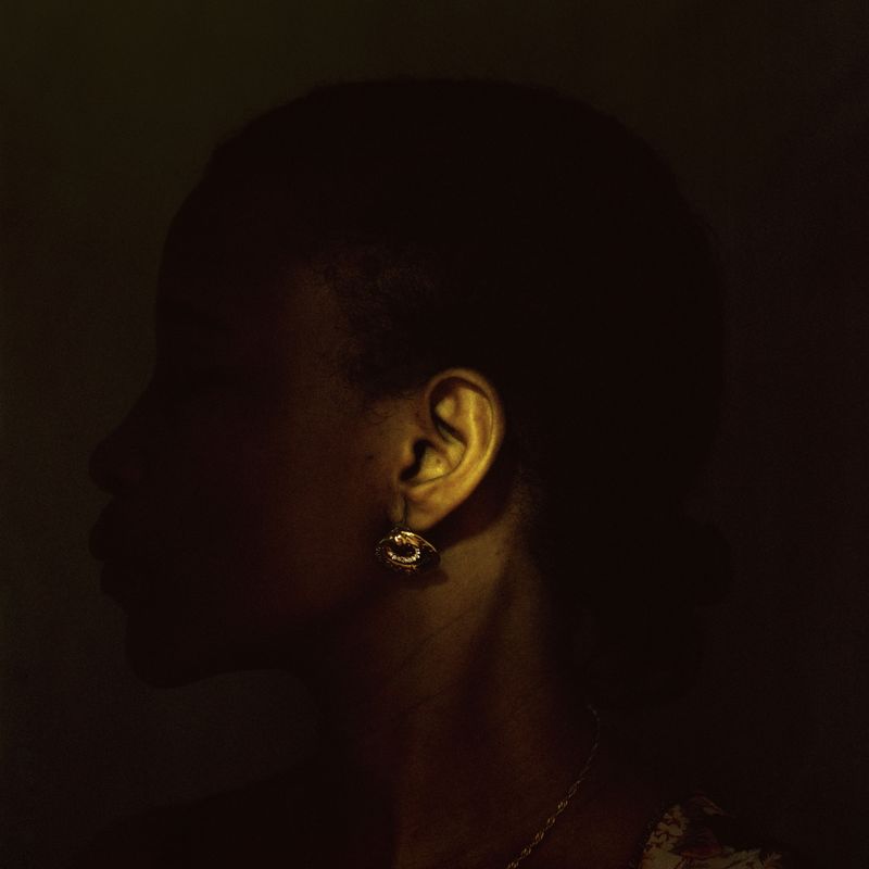 © Eman Ali - Kombenanga ( An ear-shaped sea shell), 2019 100cm x 100cm - Framed Fine Art Archival Pigment print on Hahnemühle Pearl