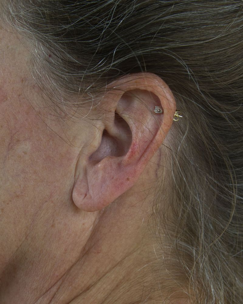 © Chloe Scout Nix - mom ear, 2023. 32x40 in. fabric coated vinyl paper.