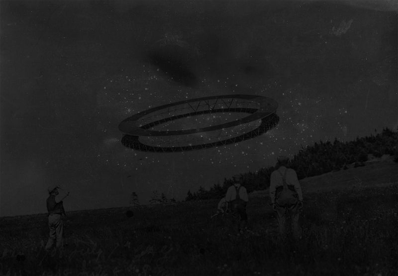 © claudia corrent - Image from the Simile alle ombre o al sogno. Like shadows or like dreams photography project