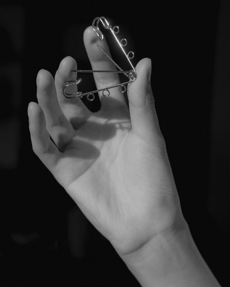 © Kaiwei Duan - Image from the What Are You Touching photography project