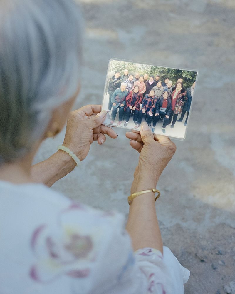 © Kaiwei Duan - Image from the Don't leave me photography project