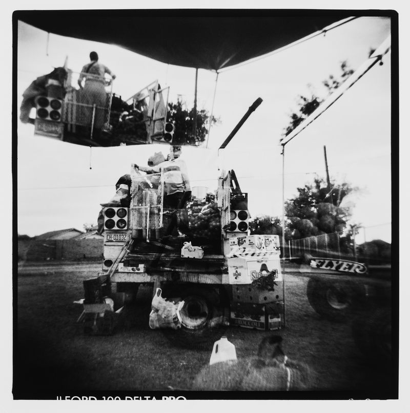 © Elizabeth Z. Pineda - Image from the Caught between Two Worlds photography project