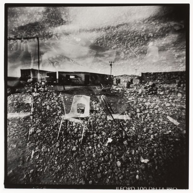 © Elizabeth Z. Pineda - Image from the Caught between Two Worlds photography project