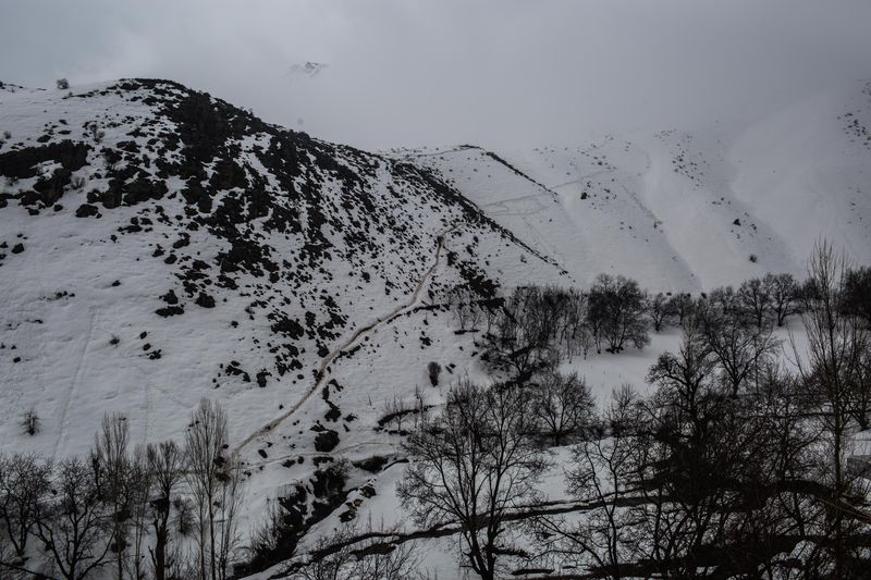 © Mohammadreza Soltani - The path through which the Coolbars are going to Iraq.