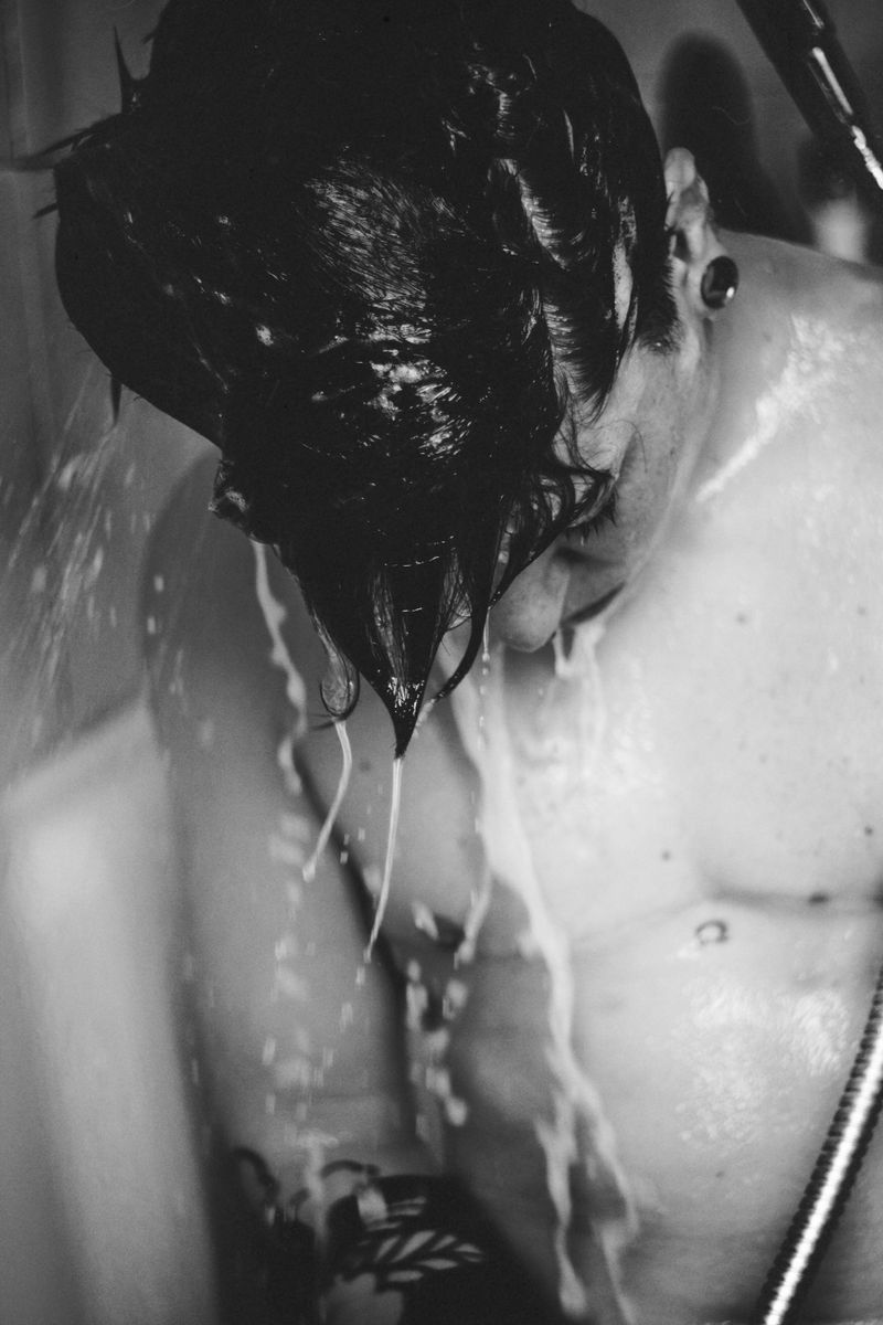 © Lulu Withheld - CLOSE TO ME - Lulu Withheld