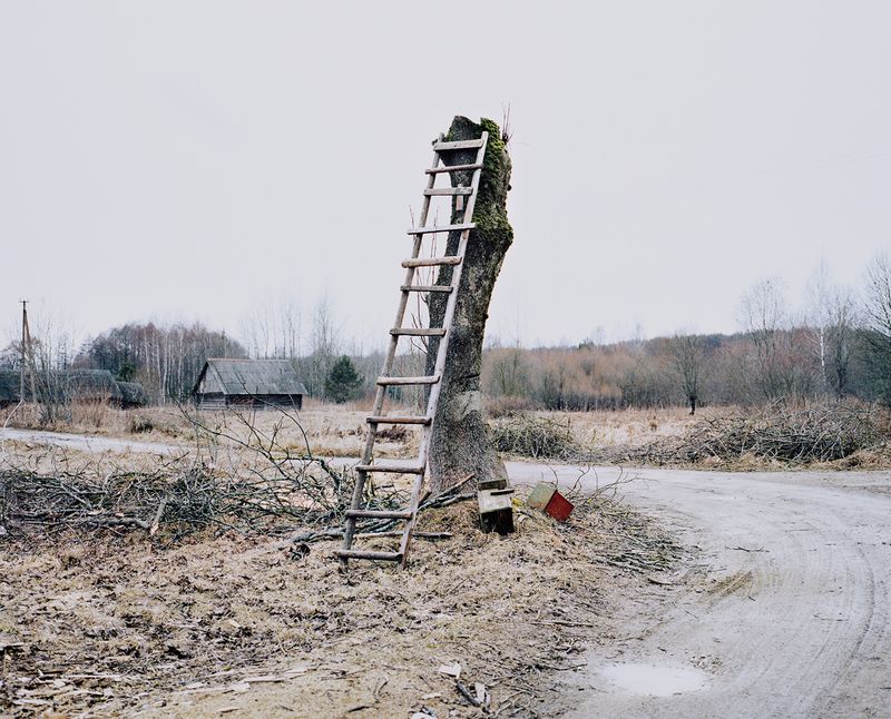 © Jasper Walter Bastian - A scene of everyday village life in Ažubenis, an ordinary, tiny border town. Ažubenis, Lithuania, 2016.