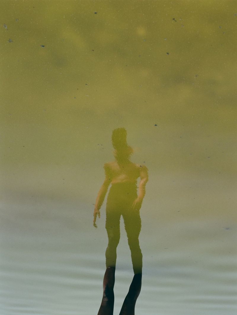 © Denisse Ariana Pérez - Image from the Rose photography project