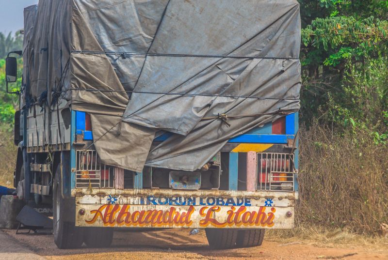 © AyaworanHO3D - 'Irorun lobade', a Yoruba phrase meaning "life is easy"