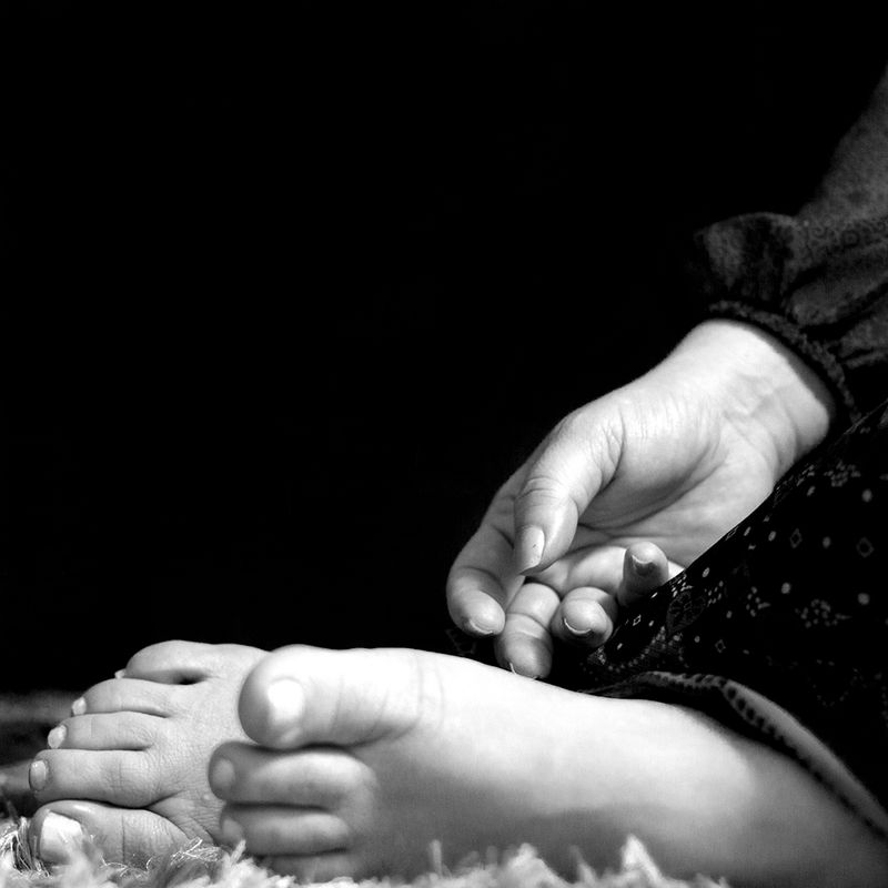 © Juliana Rizzieri - Image from the Bonding Pieces photography project