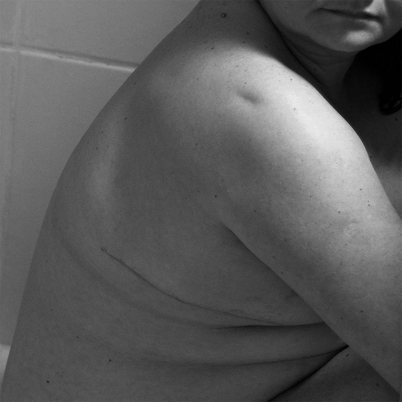 © Juliana Rizzieri - Image from the Bonding Pieces photography project