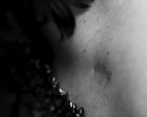 © Juliana Rizzieri - Image from the Bonding Pieces photography project