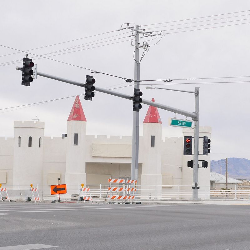 © Emmanuel Monzon - Image from the URBAN SPRAWL-EMPTINESS photography project