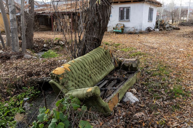 © Burcu Şafak - Image from the Seats in Purgatory photography project