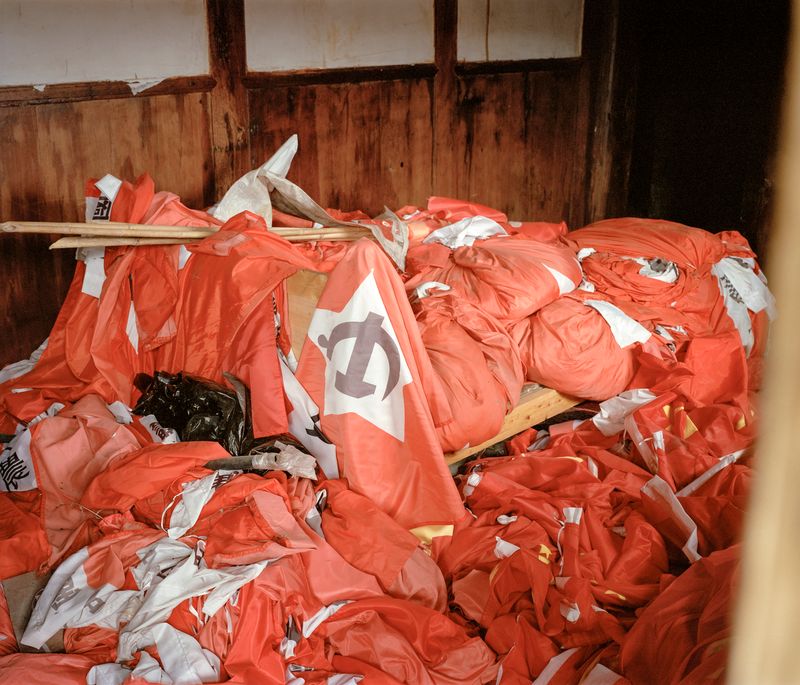 © ze xuan zeng - Image from the The Internal Crusade photography project