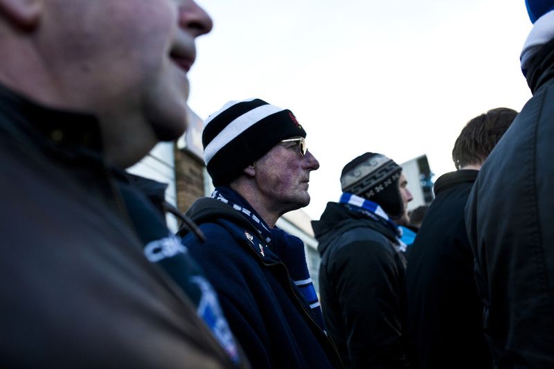 © David Shaw - Laurence watches on.